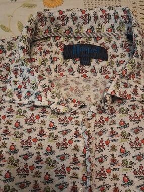Haspel Seersucker Men’s Fruit-Print Casual Shirt